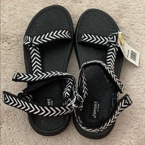 JSport by Jambu sandals